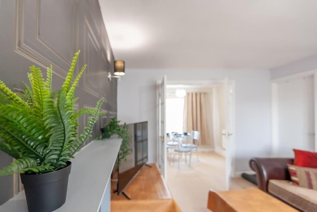 Leed City Centre - Armley Wortley Leeds  Eksteriør billede