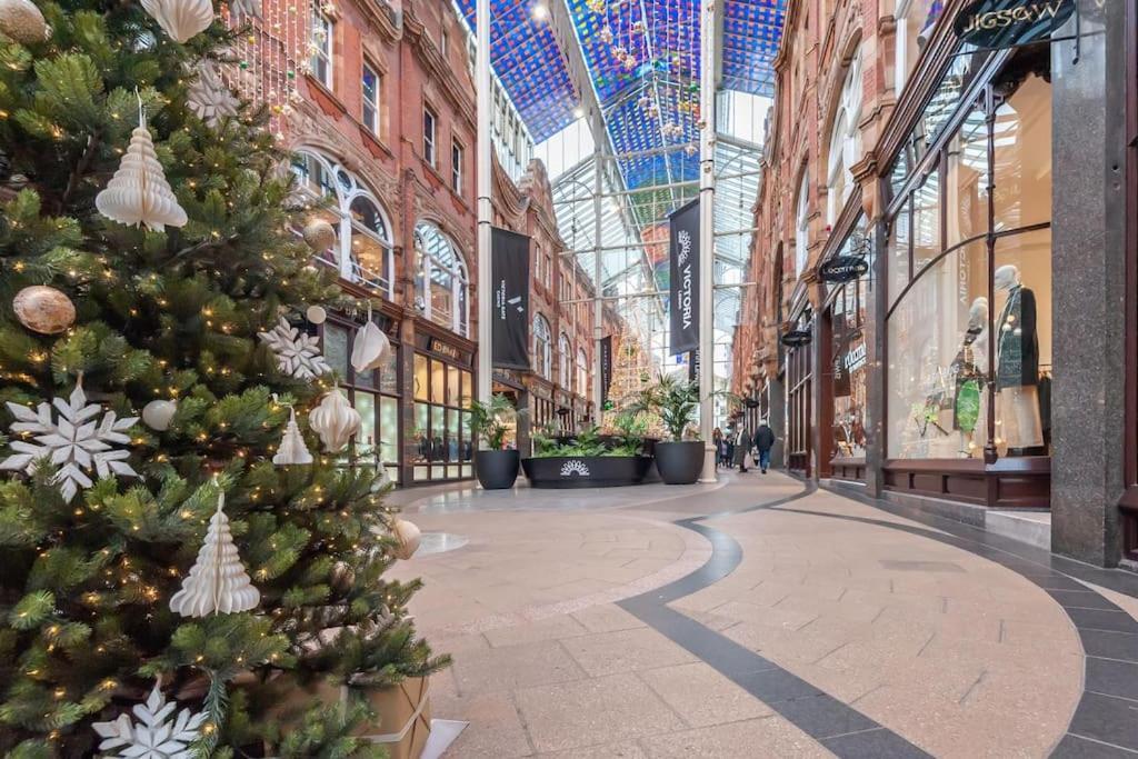 Leed City Centre - Armley Wortley Leeds  Eksteriør billede