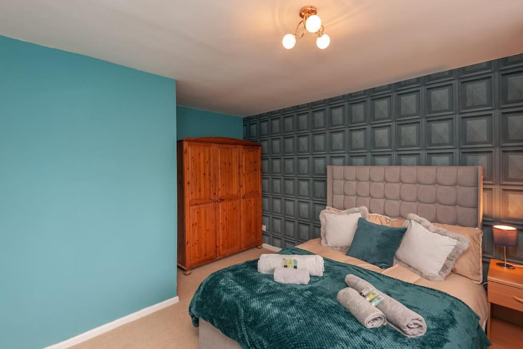 Leed City Centre - Armley Wortley Leeds  Eksteriør billede