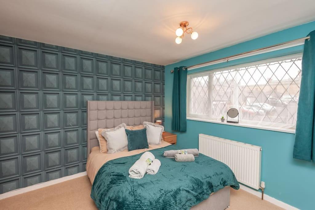 Leed City Centre - Armley Wortley Leeds  Eksteriør billede